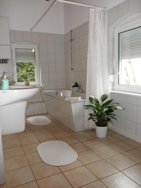 Apartment-Ferienwohnung Dresden-Briesnitz Экстерьер фото